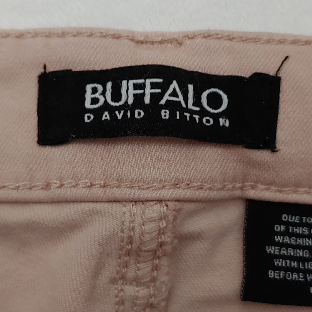 Buffalo David Bitton Women's Size 10 Mid-Rise Soft Capri